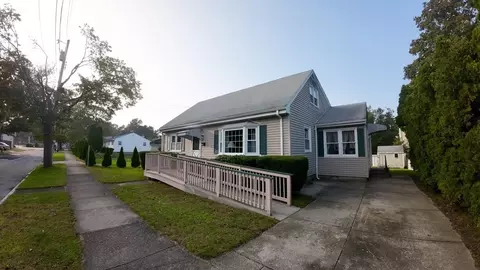 247 Ohio St, New Bedford, MA 02745
