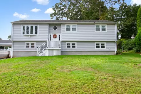 1115 Newhall St, Fall River, MA 02721