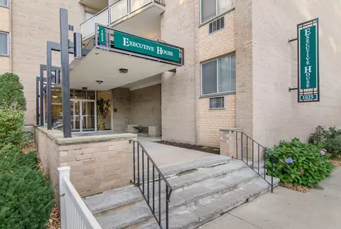 1025 Hancock St #4M, Quincy, MA 02169