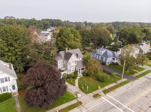 452 Pleasant St, Weymouth, MA 02190