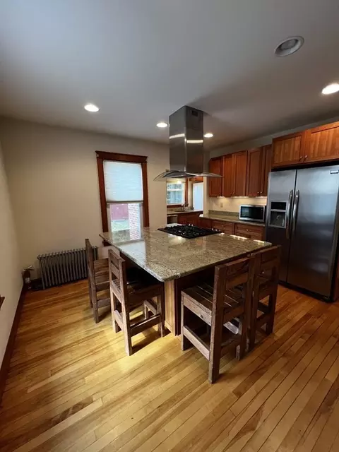 42 Evers St, Worcester, MA 01603 photo 3