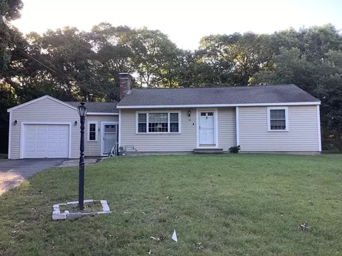 34 Silver Ln, Barnstable, MA 02601