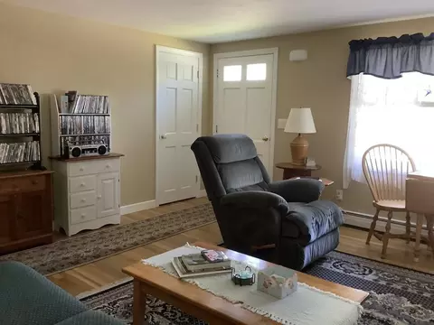 34 Silver Ln, Barnstable, MA 02601 photo 3