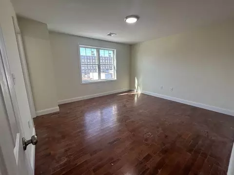 26 N Rocliffe St, Fall River, MA 02723 photo 12