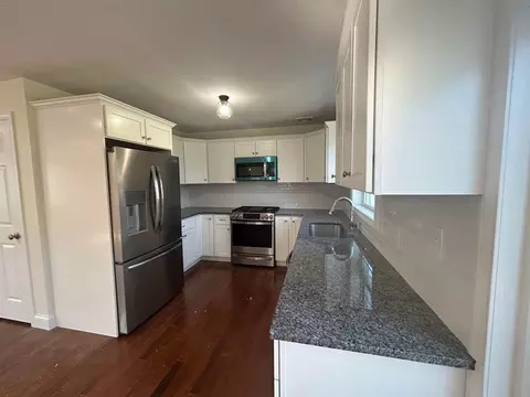 26 N Rocliffe St, Fall River, MA 02723 photo 10