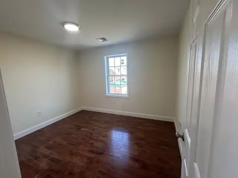 26 N Rocliffe St, Fall River, MA 02723 photo 16