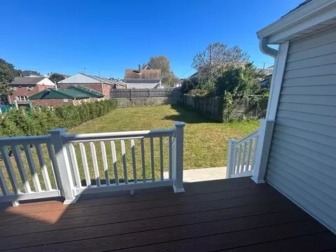 26 N Rocliffe St, Fall River, MA 02723 photo 5