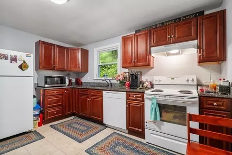 83-93 Moore Ave, Worcester, MA 01602 photo 12