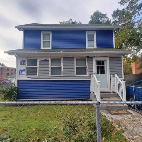 10 Garland St, Worcester, MA 01603