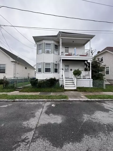 63 Waldo St, New Bedford, MA 02745