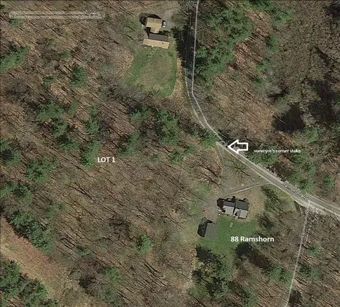1 Ramshorn Road, Charlton, MA 01507