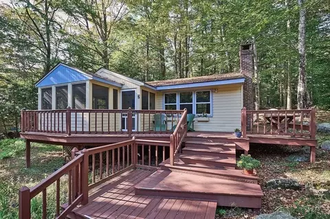2 Maple Rd, Williamsburg, MA 01096