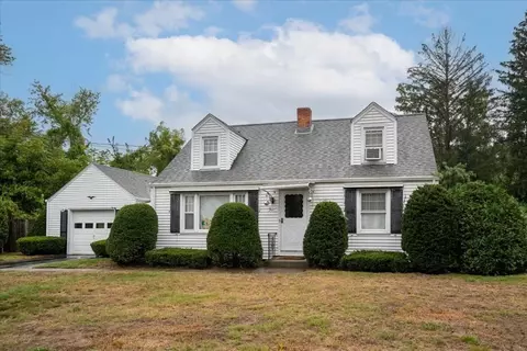 55 River Rd, Agawam, MA 01001