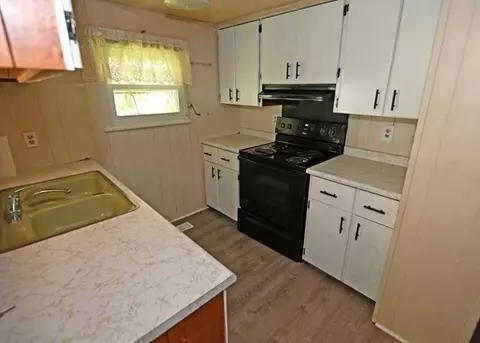 75 Great Hill Dr, Wareham, MA 02576 photo 5