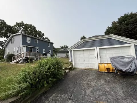 46 County St, Blackstone, MA 01504 photo 3
