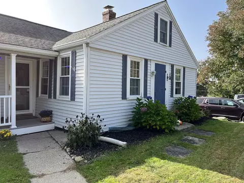33 Singletary Ave, Sutton, MA 01590 photo 2