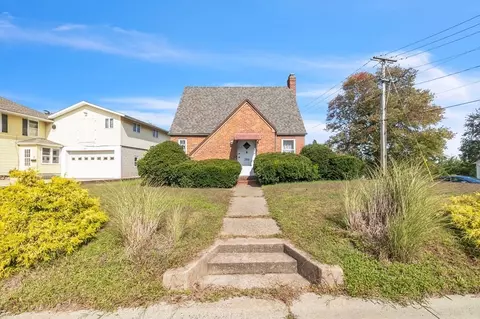 285 East St, Chicopee, MA 01020