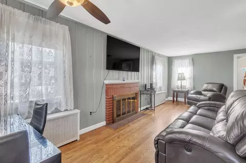 285 East St, Chicopee, MA 01020 photo 18