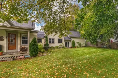 15 Brooks St, Maynard, MA 01754 photo 3