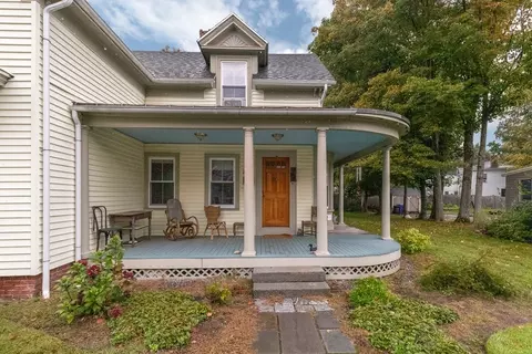 15 Brooks St, Maynard, MA 01754 photo 2