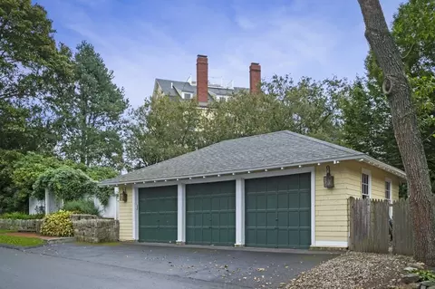 346 Ocean Ave, Marblehead, MA 01945 photo 5