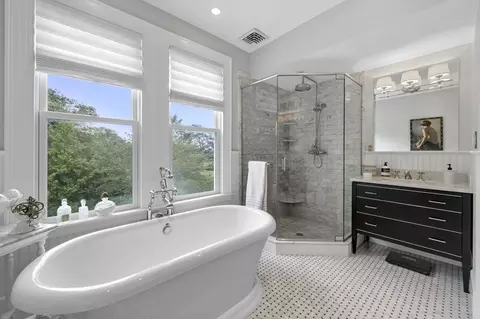 346 Ocean Ave, Marblehead, MA 01945 photo 29