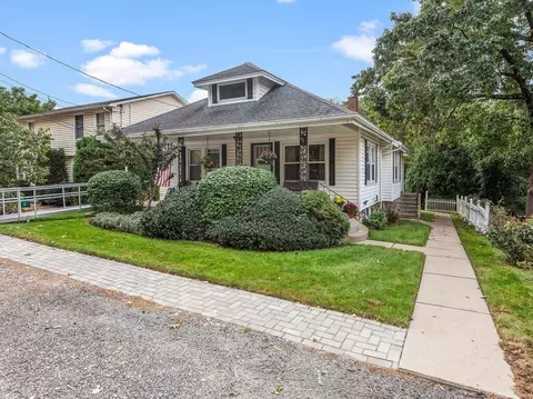 117 Wamsutta Ave, Worcester, MA 01602