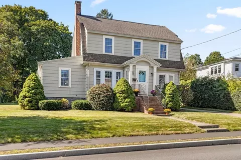 40 Hawthorn Rd, Braintree, MA 02184