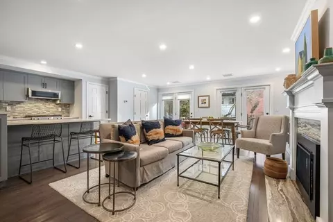 37 Chestnut St #107, Boston, MA 02129