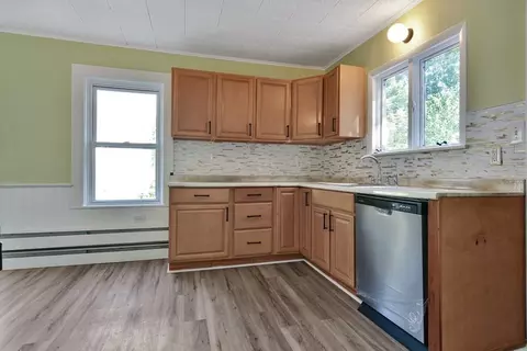 88 West St, Ware, MA 01082 photo 5