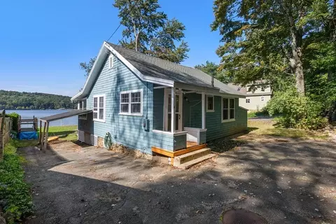 4 Vinton Way, Holland, MA 01521