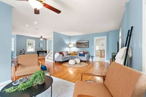 27 Wright St, Arlington, MA 02474 photo 4