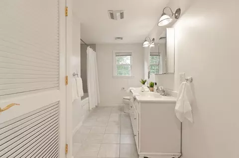 27 Wright St, Arlington, MA 02474 photo 23