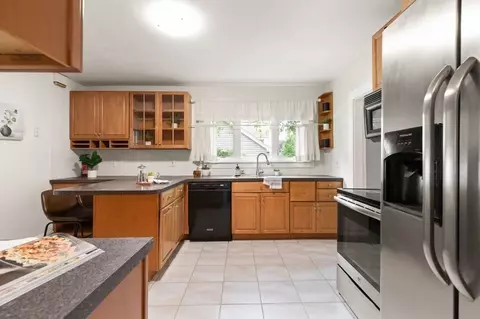 27 Wright St, Arlington, MA 02474 photo 11