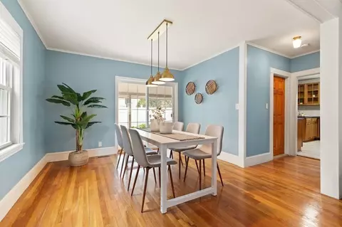 27 Wright St, Arlington, MA 02474 photo 9