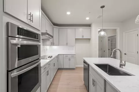 401 Emery Ln #207, Sudbury, MA 01776