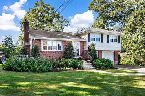 1806 Trapelo Rd, Waltham, MA 02451 photo 4