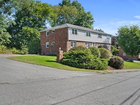8 Zabriskie Dr #D, Newburyport, MA 01950