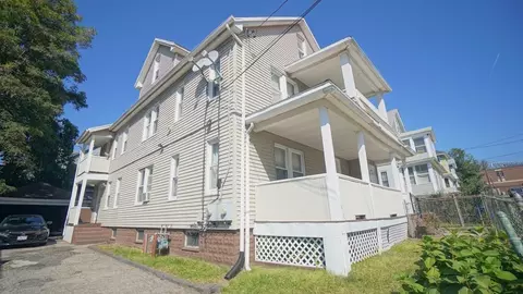 44-46 Algonquin Pl, Springfield, MA 01104 photo 4