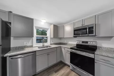 99 Bacon Rd, Springfield, MA 01119 photo 4