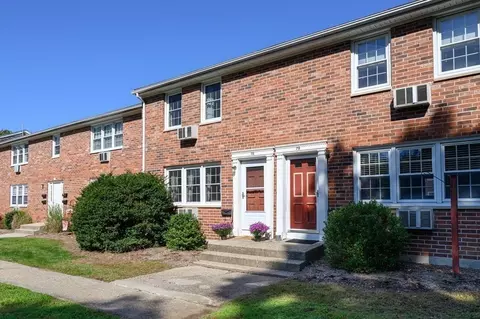 78 Hadley Village Rd #78, South Hadley, MA 01075