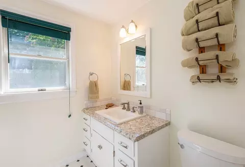 10 Beverly Dr, Georgetown, MA 01833 photo 29