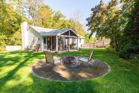10 Beverly Dr, Georgetown, MA 01833 photo 39