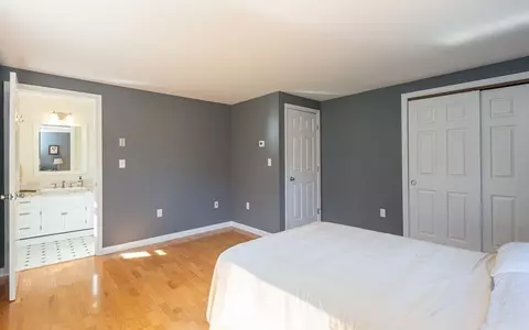 10 Beverly Dr, Georgetown, MA 01833 photo 28