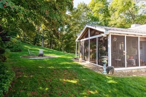 10 Beverly Dr, Georgetown, MA 01833 photo 38