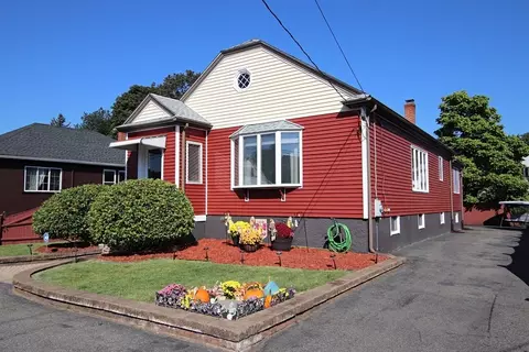 54 Dudley St, Saugus, MA 01906