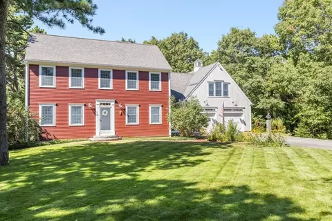 3 Thornberry Ln, Sandwich, MA 02563