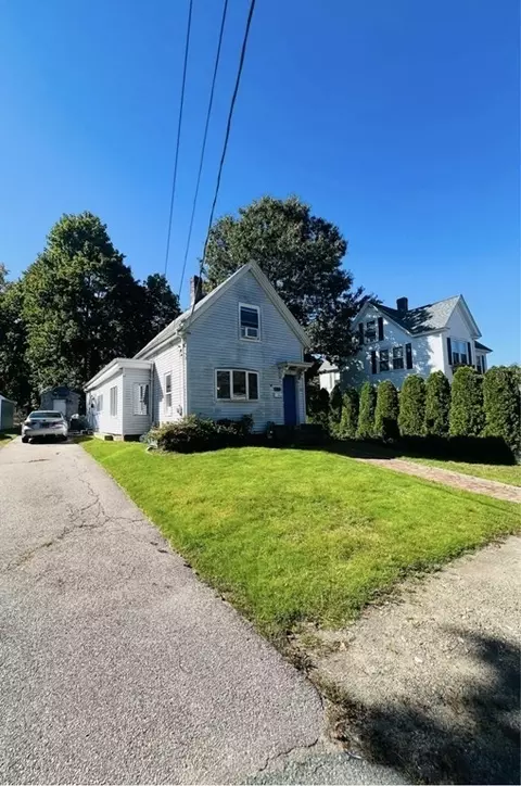 28 Niles St, Abington, MA 02351