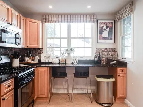33 Agate Ave, Worcester, MA 01604 photo 9