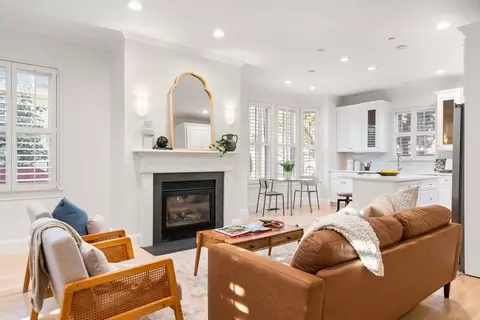 461 Main St, Boston, MA 02129